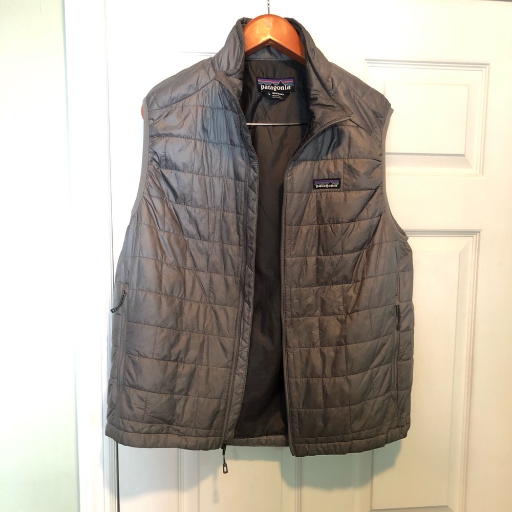 Men’s Lightweight Patagonia Vest